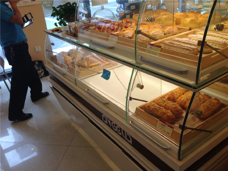 西安蛋糕展示柜案例